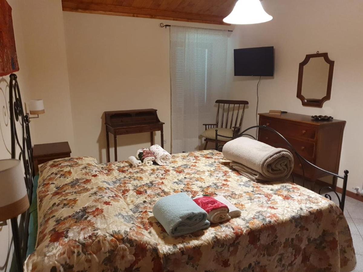 Casa Vacanze Elisabetta Монталчино Екстериор снимка